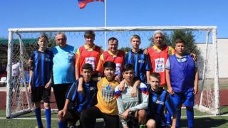 Турнир по футболу «Соседи» на кубок главы администрации Туркменского района провели в Летней Ставке