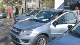 10 авто «Лада Гранта» вручили ставропольцам, пострадавшим на производстве