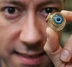 Первый в мире искусственный, бионический глаз создали американские ученые