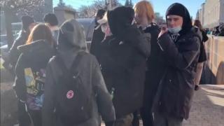 В Ставрополе вместо митинга молодёжь и подростки разделились на группы