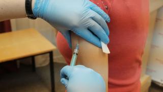 Сотрудники ставропольского минздрава вакцинируются от гриппа