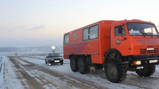 Последствия урагана на Ставрополье: в сугробах застряли автобусы, большегрузы и легковушки