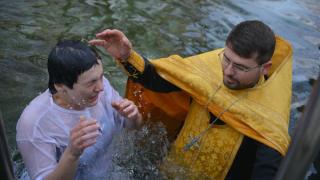 Воспитанники ставропольского женского Спасо-Преображенского центра прошли процедуру крещения