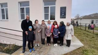 В Кочубеевском округе открыли памятную доску Юрию Гагарину