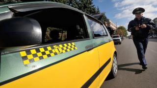 Законность работы таксистов проверили в Ставрополе