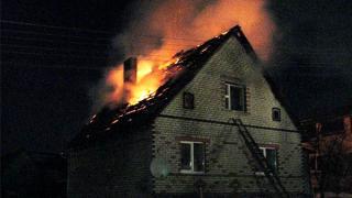 Алкоголь и курение в постели едва не закончились гибелью в пожаре жителя Андроповского района
