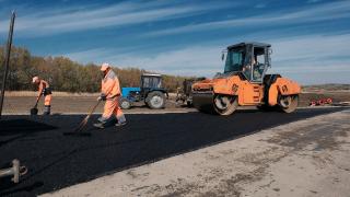 На Ставрополье в селе Донском завершается ремонт сельской дороги