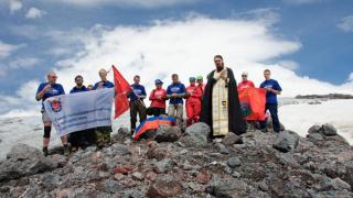 Погибших в 1942 году защитников Кавказа вспомнили молитвой в Приэльбрусье