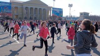 Массовую зарядку в Ставрополе сделали более 2000 детей
