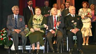 Ставропольские музейщики поздравили с 90-летием Раису Бунькову
