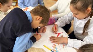 «Добрые уроки» преподали детям в Кировском округе