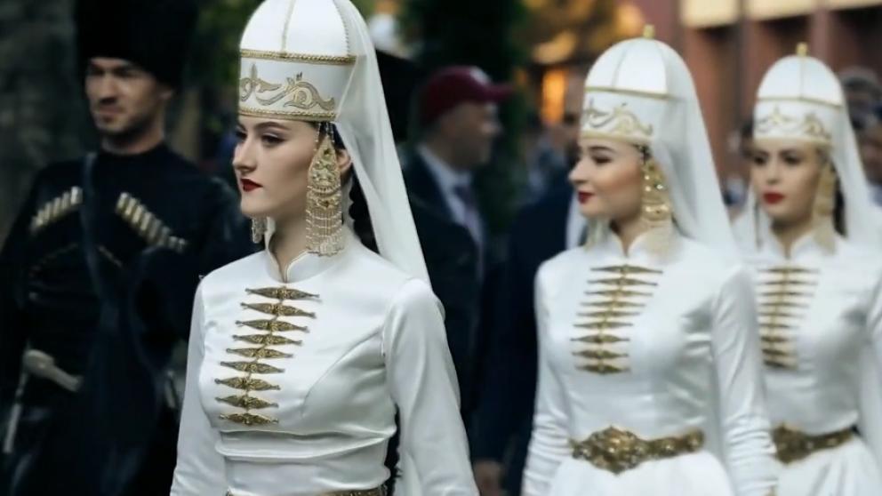 Адыги черкесы кабардинцы. Карачаевцы абазины черкесы. Абазины ставрополья. Абазины карачаево-черкессия. Абазины ставрополья.