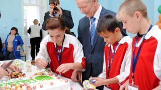 Благотворительную акцию накануне 170-летия провел Сбербанк в детском доме в Преградном