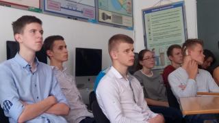 Уроки по финансовой грамотности стартовали в ставропольской школе-интернате для неслышащих детей