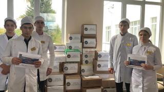 В Кисловодске студенты-медики провели акцию «Своих не бросаем»