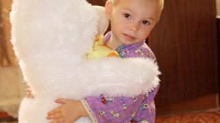 В Шпаковском районе детям из многодетных семей раздали новогодние подарки