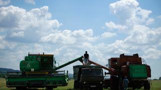 Более миллиона тонн зерна нового урожая собрали в Ставропольском крае