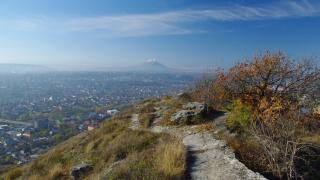 Росприроднадзор оценит ущерб, нанесенный горе Горячей в Пятигорске
