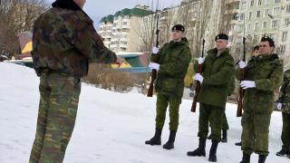 Ставропольские кадеты тренируются в стиле Почетного караула