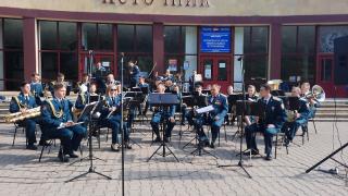 Военный оркестр нацгвардии представил в Ессентуках программу #КавкаZ Zа Наших!