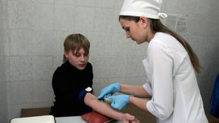 Страдает ли здоровье детей из-за прививок