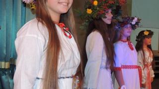 Девочки Приманычья соревновались в конкурсе «Коса – девичья краса»