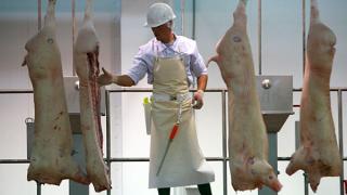 Роспотребнадзор забраковал 90 кг продукции на предприятиях по производству мяса на Ставрополье