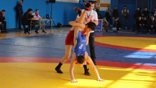 Ставропольский вольный борец выиграл «серебро» на юниорском первенстве СКФО