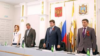 Депутаты Ставрополья минутой молчания почтили память жертв авиакатастрофы в Шереметьево