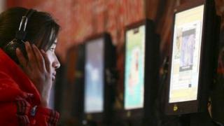 Китайский геймер прожил в интернет-кафе шесть лет