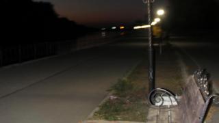 50 антивандальных фонарей установили на набережной Кубани в Невинномысске