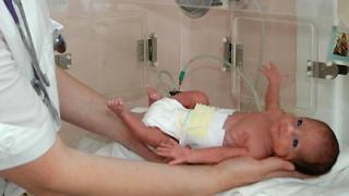 В Англии новорожденный не дышал 13 минут и выжил!