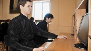 Бесплатные курсы по изучению русского языка начали работу при Ставропольской духовной семинарии