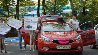 Автоледи Ставрополья удивили оригинальной презентацией своих автомобилей