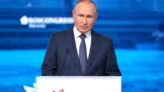 Владимир Путин: Россия справляется с экономической агрессией Запада