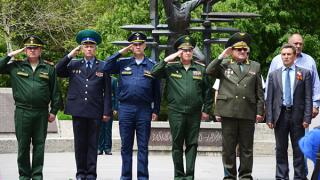 «Боевое братство» провело акцию в сквере Памяти в Ставрополе