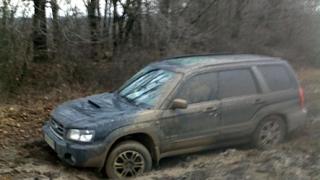 Из грязевых заносов спасатели вытащили несколько автомобилей в окрестностях Дивного