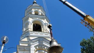 На колокольне Андреевского собора в Ставрополе установлен 3-х тонный колокол-благовест