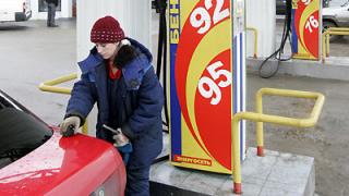 Цены на автомобильное топливо в Ставрополе снижаются
