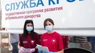 Губернатор Ставрополья сдал кровь в мобильной станции переливания крови в Будённовске
