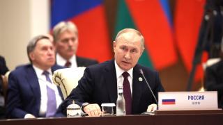 Владимир Путин: В мировой политике и экономике происходят необратимые изменения