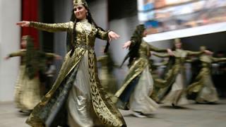 Ансамбль «Казбек» стремится сохранить национальную культуру, традиции танцев народов Кавказа
