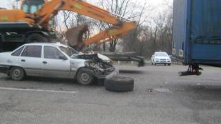 Один человек погиб и трое пострадали в ДТП легкового «Дэу» с грузовиком «Вольво» на Ставрополье