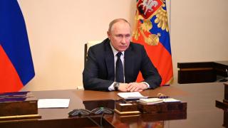 Владимир Путин: Наши военные сражаются с пониманием правоты дела