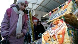 Роспотребнадзор призывает быть внимательными при выборе детских новогодних подарков