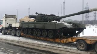 Танк Т-80Б стал очередным экспонатом в парке «Патриот» Ставрополя