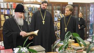 Митрополит Кирилл передал в дар библиотеке Ставропольской духовной семинарии свыше 800 своих книг