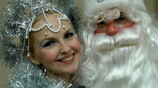 Деды Морозы и Снегурочки – главные персонажи новогоднего праздника