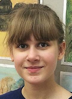 11-летняя Настя из Кисловодска нуждается в слуховом аппарате