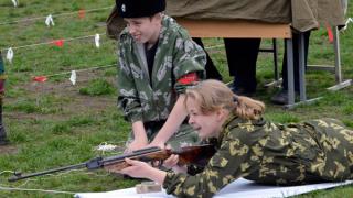 Стрелковый поединок провели в кадетской школе Ставрополя